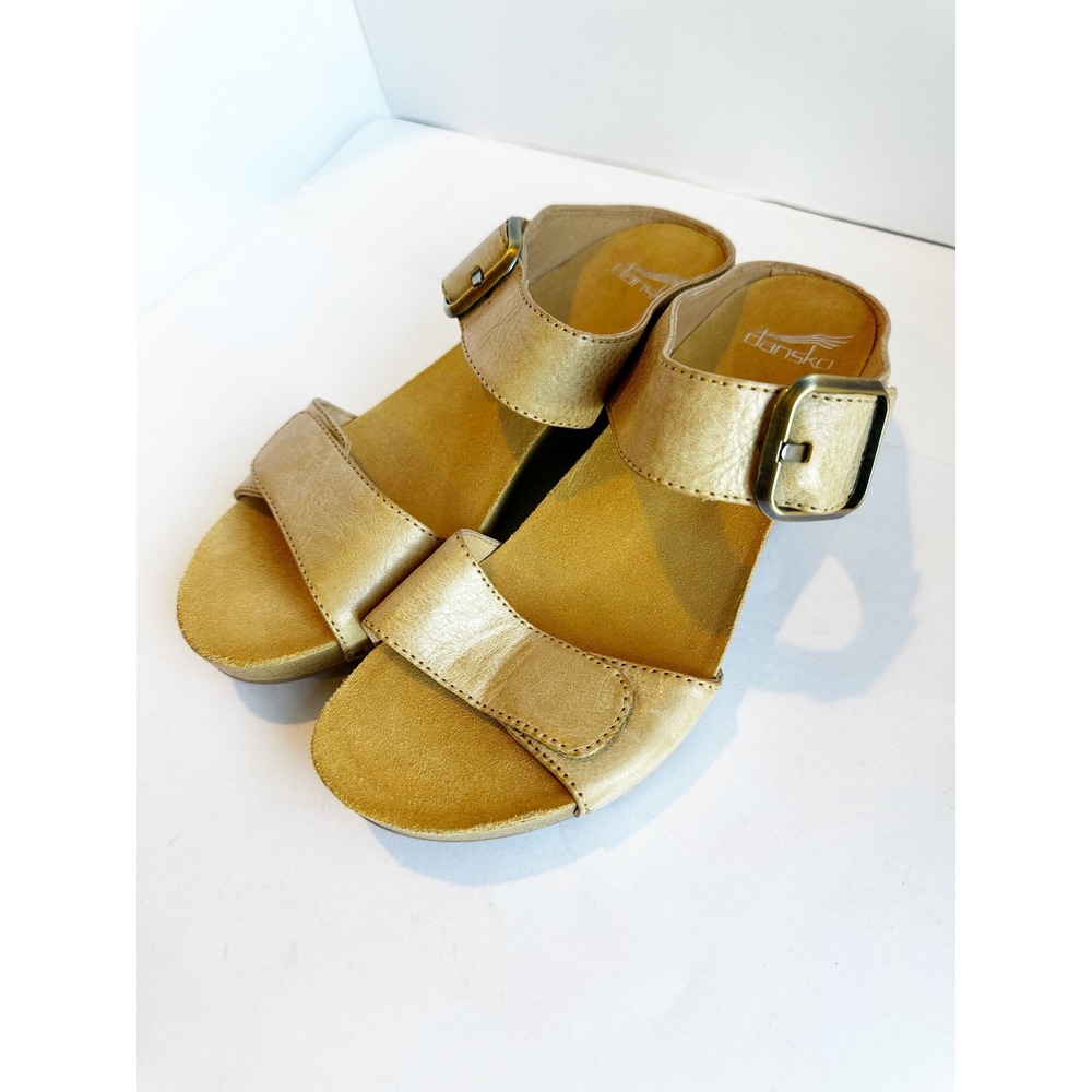 Dansko Womens Metallic Gold Leather Slip On Clogs Sandals Comfort Padded Size 38